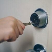 key-in-hand-unlocking-door_925x key-in-hand-unlocking-door_925x